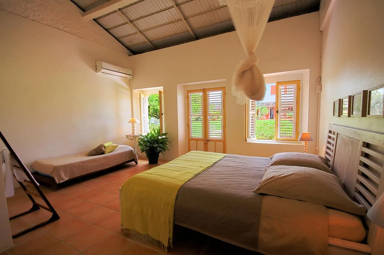 Villa With Swimming Pool And Garden View Mqsa20 Sainte-Anne 0*,