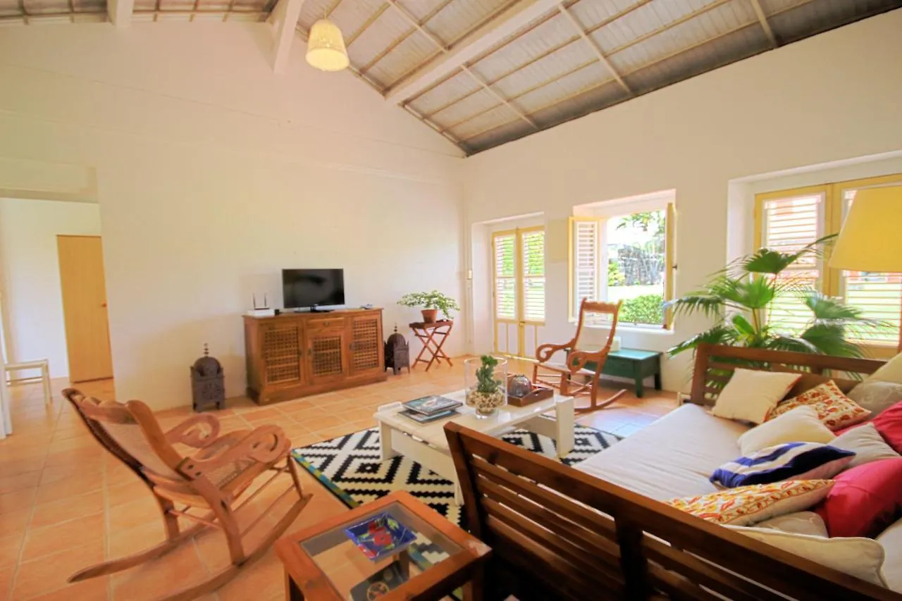 Villa With Swimming Pool And Garden View Mqsa20 location